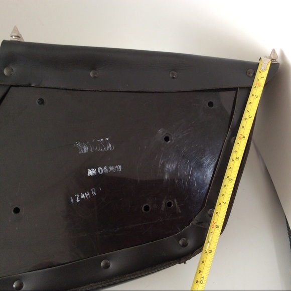 Harley Davidson motorcycle leather saddlebag - Picture 12 of 15